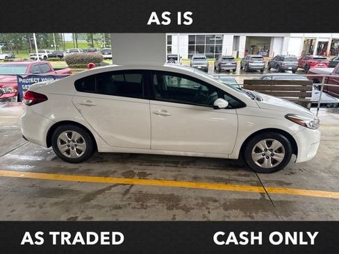 Used 2017 Kia Forte LX FWD image 5