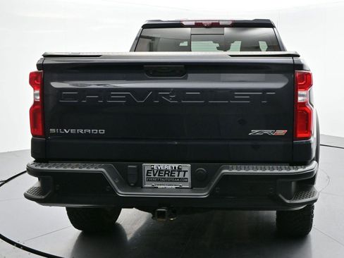 Used 2022 Chevrolet Silverado 1500 ZR2 w/ Technology Package image 6