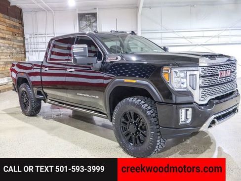 Used 2022 GMC Sierra 2500 Denali w/ Denali Black Diamond Edition image 2