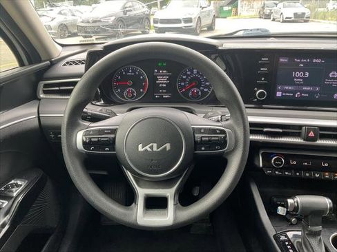 Used 2022 Kia K5 LXS FWD image 28