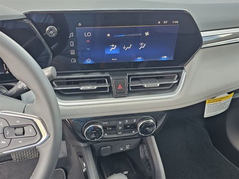 New 2026 Chevrolet TrailBlazer LT w/ Convenience Package image 9