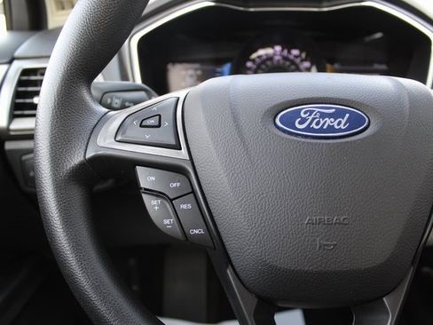 Used 2020 Ford Fusion SE FWD image 21