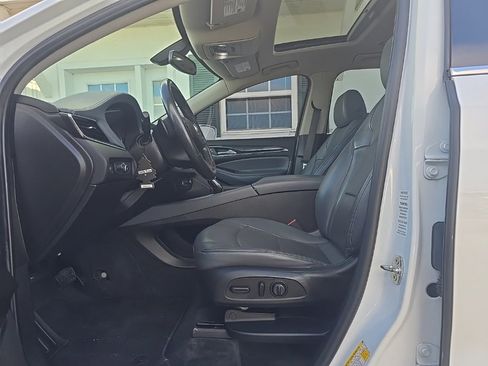 Used 2020 Buick Enclave Essence w/ Sound and Sites Package image 13