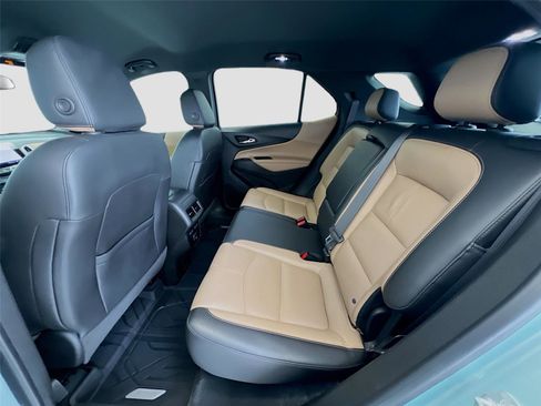 Used 2022 Chevrolet Equinox Premier AWD/4WD image 23