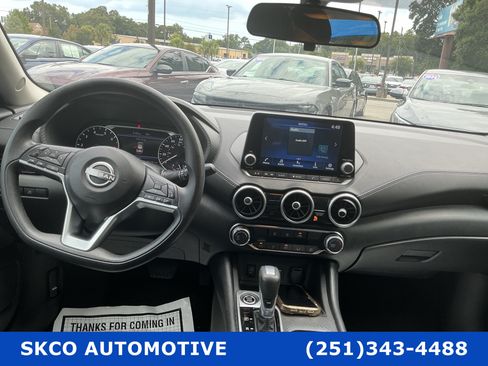 Used 2024 Nissan Sentra SV FWD image 15