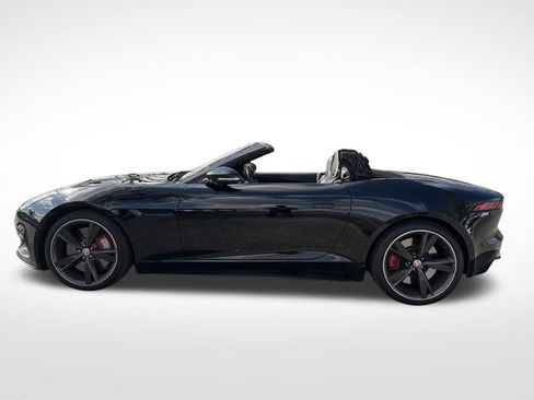 Used 2018 Jaguar F-TYPE R image 8