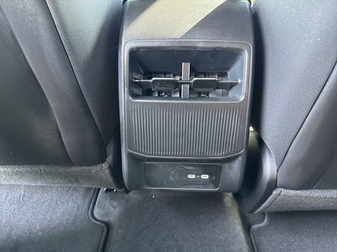 New 2026 Jeep Cherokee Limited image 18