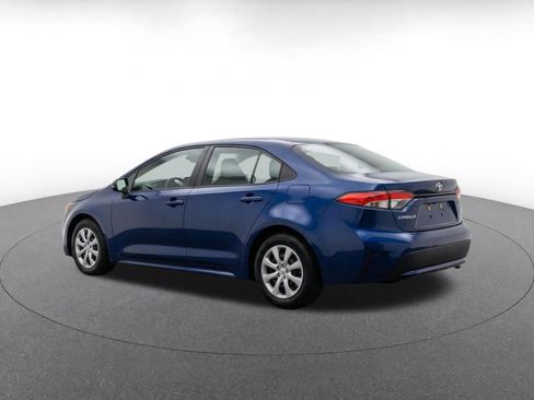 Used 2025 Toyota Corolla LE FWD image 7