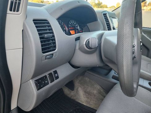 Used 2017 Nissan Frontier SV RWD image 17