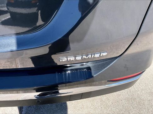 Used 2020 Chevrolet Equinox Premier FWD image 10