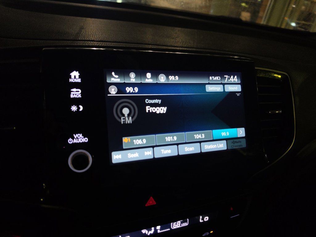 Used 2019 Honda Pilot EX image 10