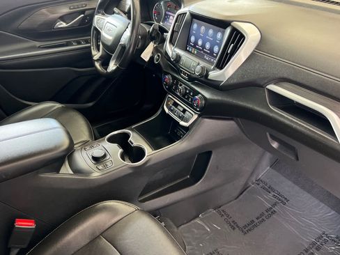 Used 2022 GMC Terrain SLT FWD image 17
