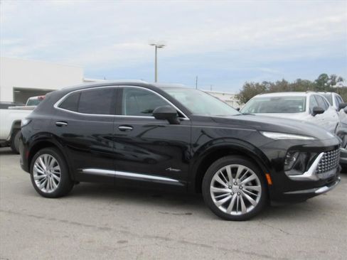 New 2026 Buick Envision Avenir image 2