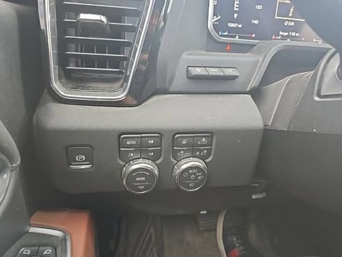Used 2026 GMC Sierra 2500 Denali Ultimate w/ LPO, GMC Protection Package AWD/4WD image 20