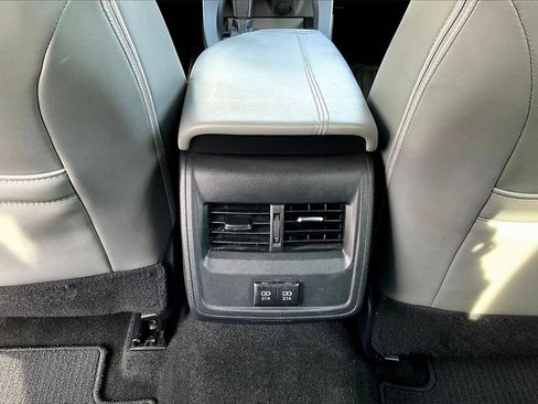 Used 2019 Toyota Avalon XLE image 15