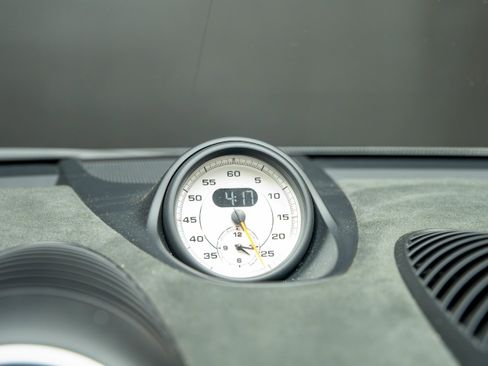 Certified 2025 Porsche 718 Boxster Spyder RS RWD image 26