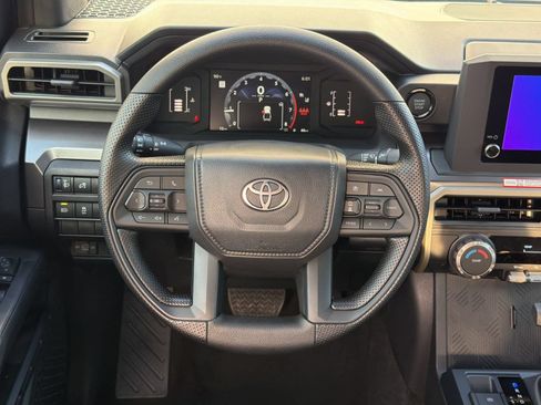 Used 2026 Toyota Tacoma SR5 AWD/4WD image 11