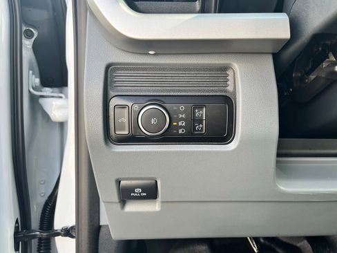 New 2026 Ford F250 XL w/ XL Driver Assist Package RWD image 13