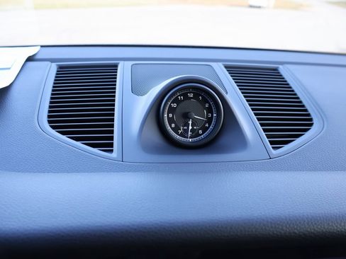 New 2026 Porsche Macan S image 22