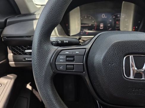 Used 2024 Honda Accord EX image 22