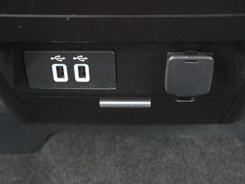 Used 2018 Ford F150 XLT w/ Equipment Group 302A Luxury image 22