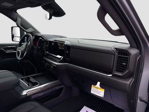 New 2026 Chevrolet Silverado 3500 LTZ w/ LTZ Plus Package AWD/4WD image 31