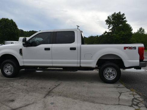 Used 2019 Ford F250 XL w/ Power Equipment Group AWD/4WD image 9
