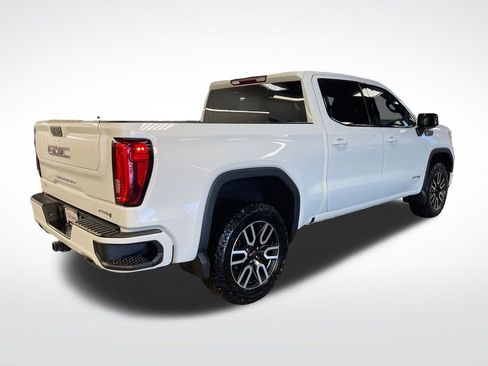 Used 2022 GMC Sierra 1500 AT4 AWD/4WD image 5