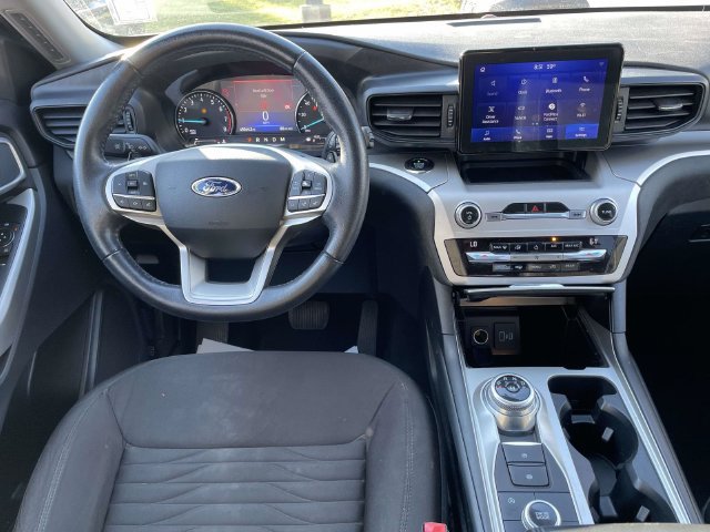 Used 2020 Ford Explorer XLT AWD/4WD image 15