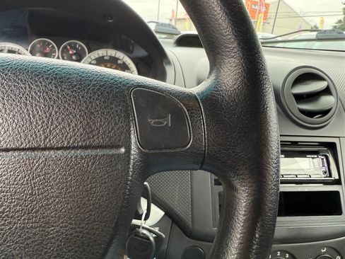 Used 2010 Chevrolet Aveo LT image 24