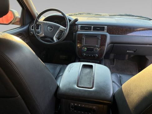 Used 2014 GMC Yukon XL Denali image 10