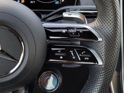 Used 2025 Mercedes-Benz GLC 43 AMG 4MATIC image 14