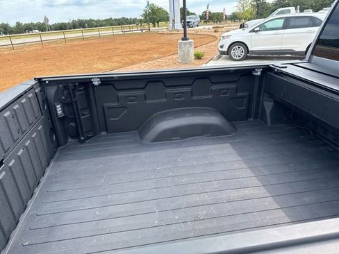 Used 2025 GMC Sierra 2500 Denali Ultimate AWD/4WD image 16