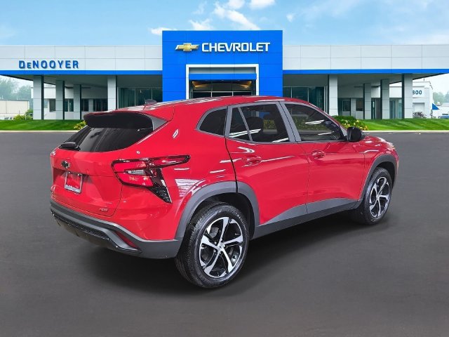 New 2026 Chevrolet Trax RS w/ Driver Confidence Package FWD image 7