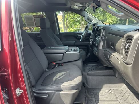 Used 2020 Chevrolet Silverado 1500 Custom w/ Custom Value Package AWD/4WD image 22