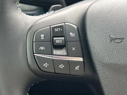 Used 2025 Ford Maverick Lobo image 32