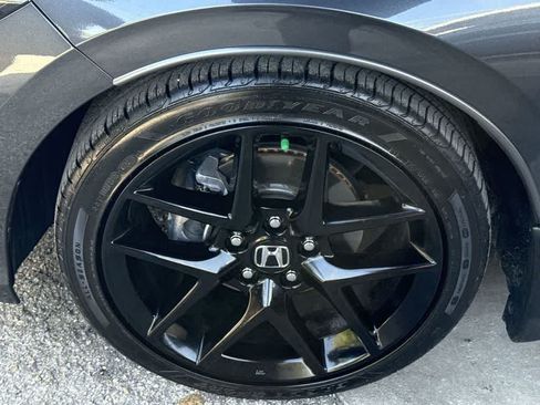 Used 2025 Honda Civic Sport image 11