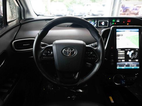 Used 2020 Toyota Prius Prime XLE FWD image 21