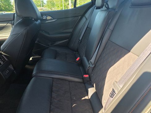 Used 2023 Nissan Maxima SR w/ Sport Mat Group FWD image 15