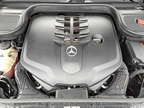 Used 2022 Mercedes-Benz GLS 580 4MATIC image 28