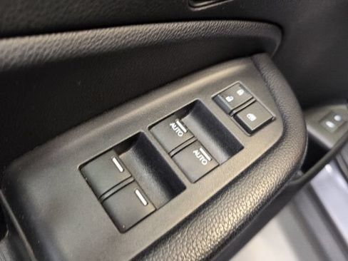 Used 2017 Honda Pilot Touring image 15