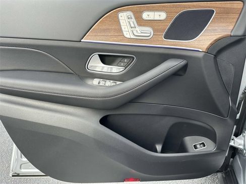 New 2025 Mercedes-Benz GLE 450 4MATIC image 11