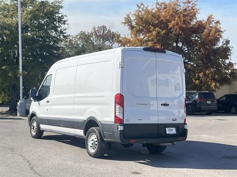 Used 2023 Ford Transit 250 Medium Roof AWD image 4