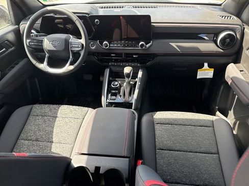 New 2025 Chevrolet Colorado Z71 w/ Midnight Edition image 18