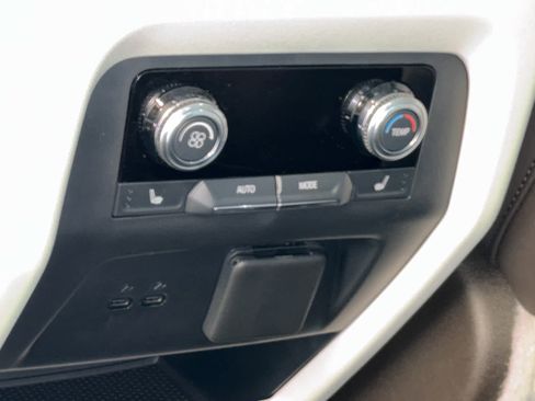 Used 2024 GMC Acadia Denali w/ Super Cruise Package image 27