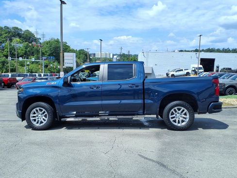 Used 2021 Chevrolet Silverado 1500 RST AWD/4WD image 2