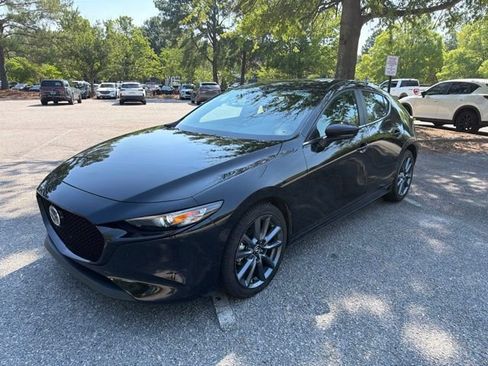 Used 2023 MAZDA MAZDA3 s FWD image 1