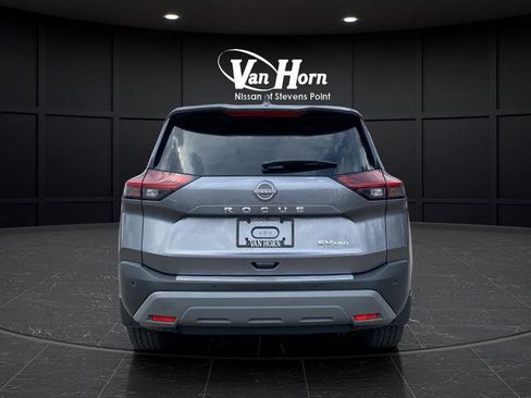 Used 2022 Nissan Rogue SV w/ SV Premium Package image 6