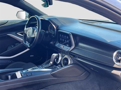 Used 2021 Chevrolet Camaro LT w/ RS Package image 27