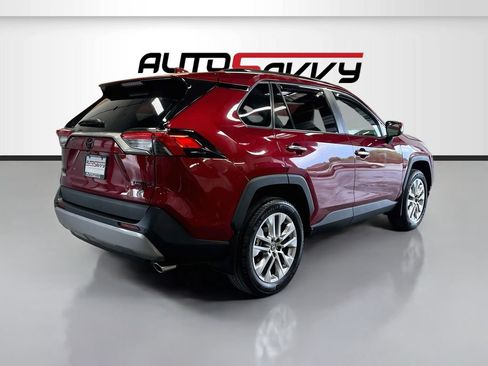 Used 2025 Toyota RAV4 Limited w/ Advanced Technology Package AWD/4WD image 7